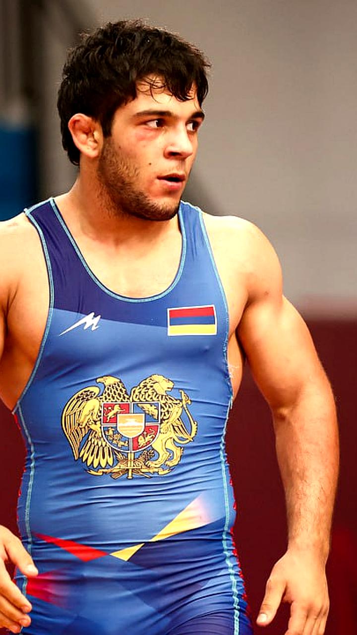 Гаспар Тертерян завоевал серебро на чемпионате Европы U20 по борьбе в Испании