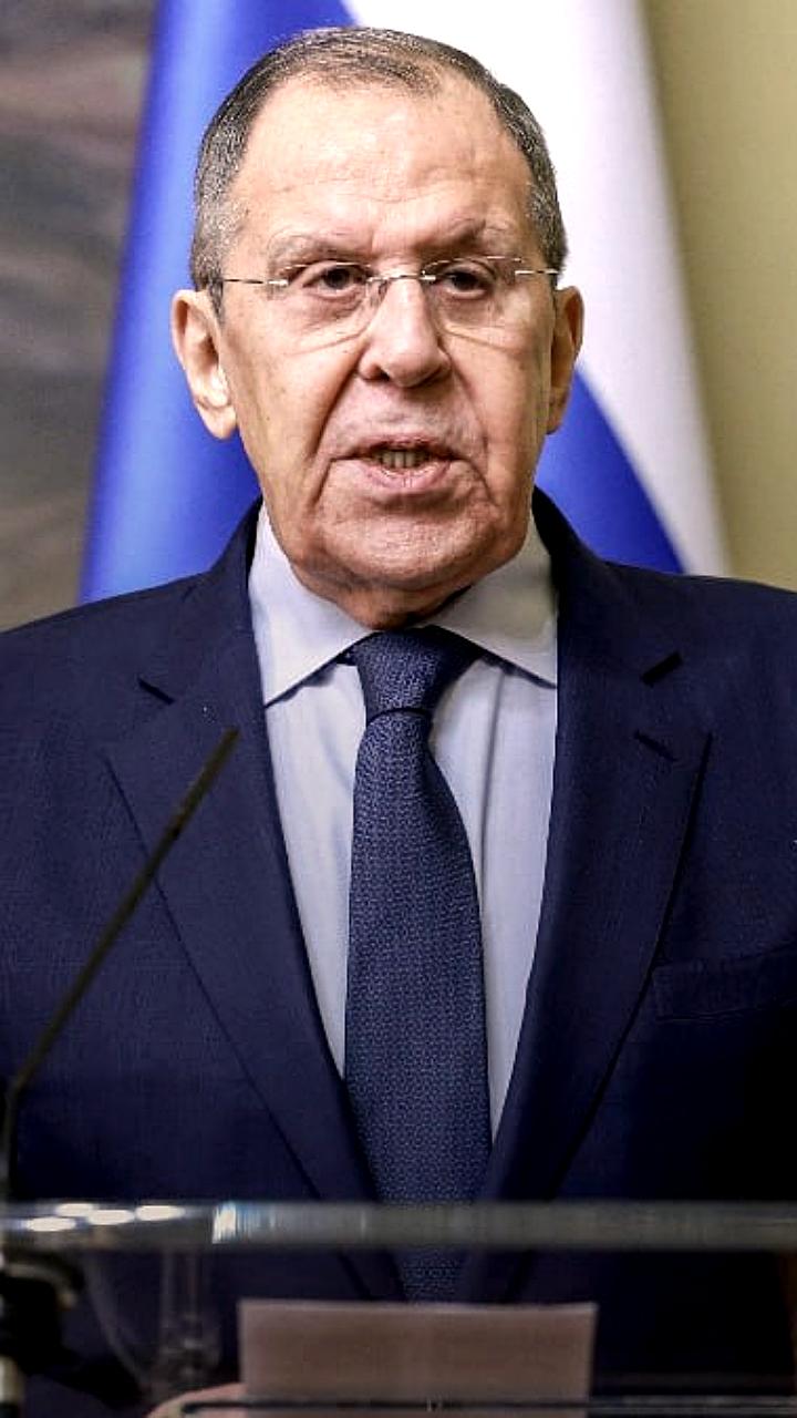 Лавров на саммите БРИКС: Долг США подорвал доверие к доллару