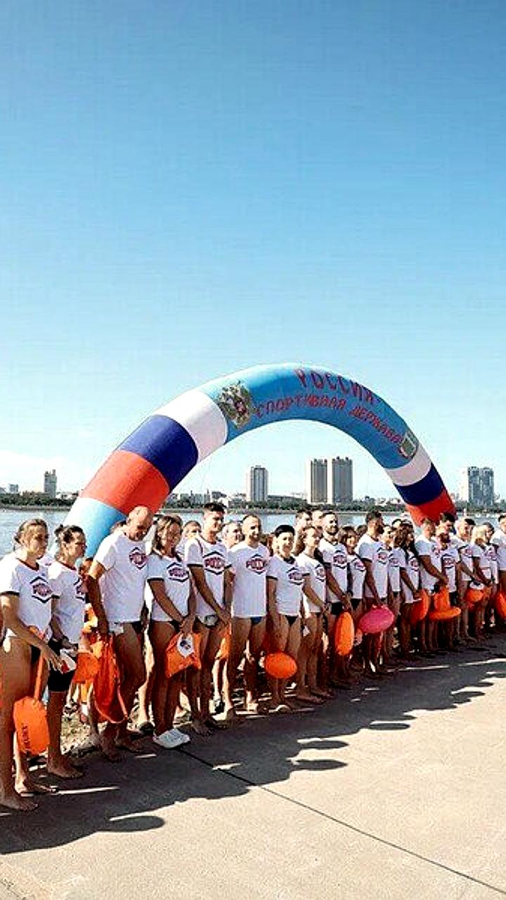 Первый забег по международному мосту через Амур и традиционный заплыв «Дружба» объединяют спортсменов России и Китая