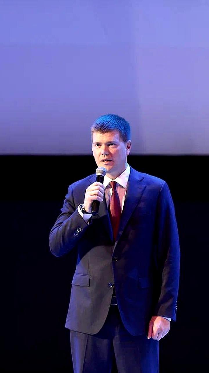Торжественное вручение дипломов выпускникам в ВлГУ и Молочанском центре ПТО