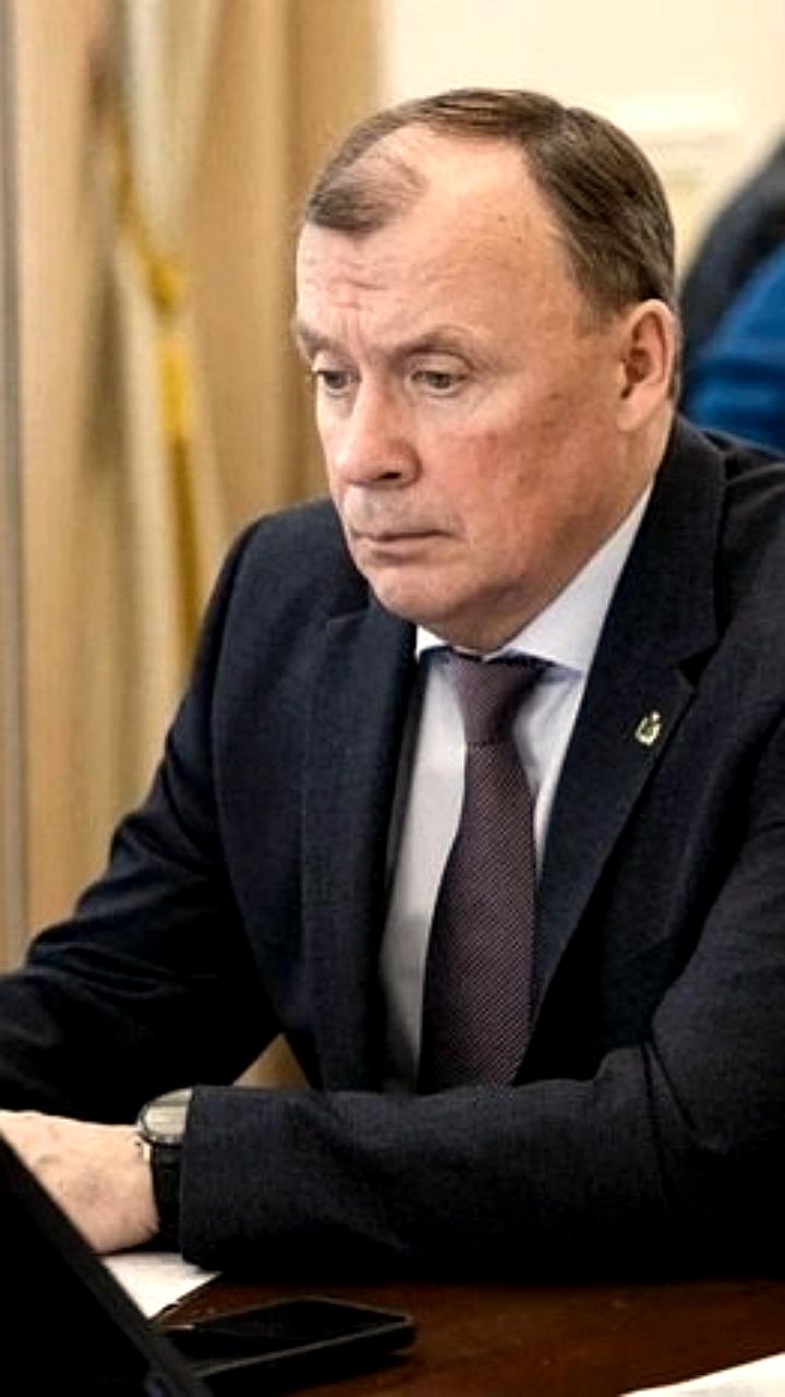 Татьяна Савинова предлагает перераспределить финансирование в пользу колледжей