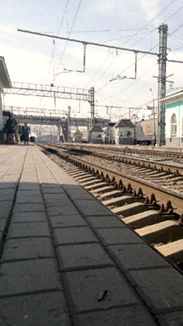 Ограничение движения на железнодорожном переезде в Таврическом районе