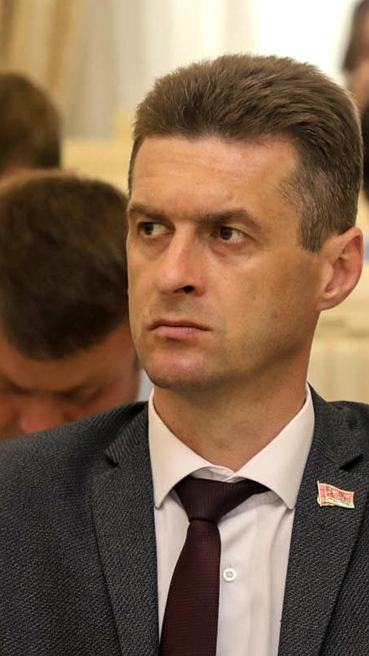 Начало уборочной кампании: обсуждение состояния техники и заготовки кормов в Гомельском и Ленинградском регионах