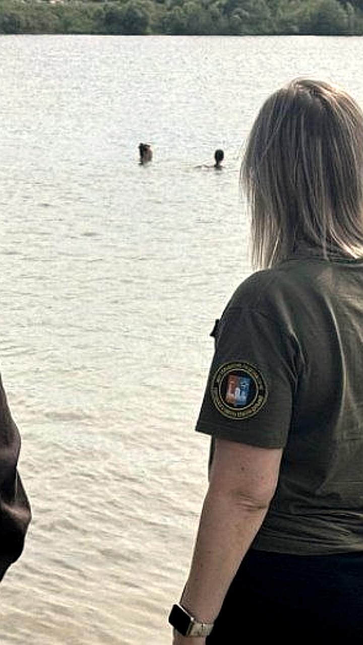 Волонтёры в Приморье спасли тонущую девочку на карьере Воскресенка