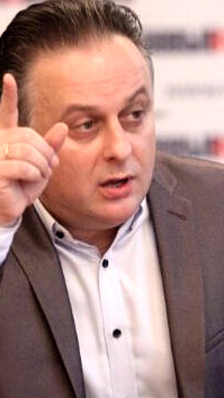 Конфликт в Владикавказе: зрительница оспорила действия директора театра Кирилла Крока