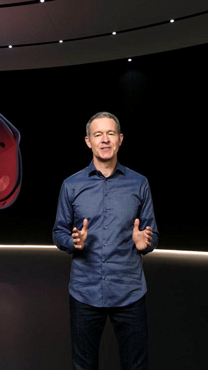 Изменения в руководстве Apple: Сабих Хан заменит Джеффа Уильямса