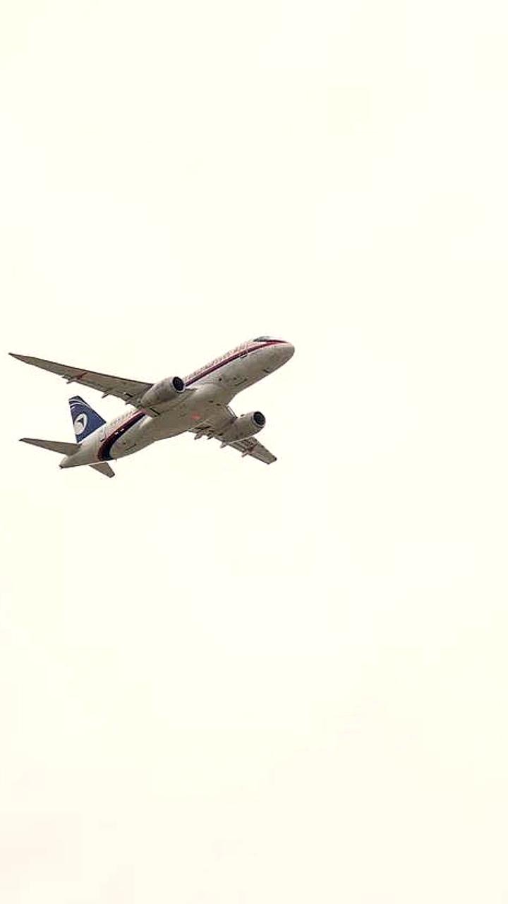 Суперджет на двигателях ПД-8 успешно перелетел из Комсомольска в Жуковский