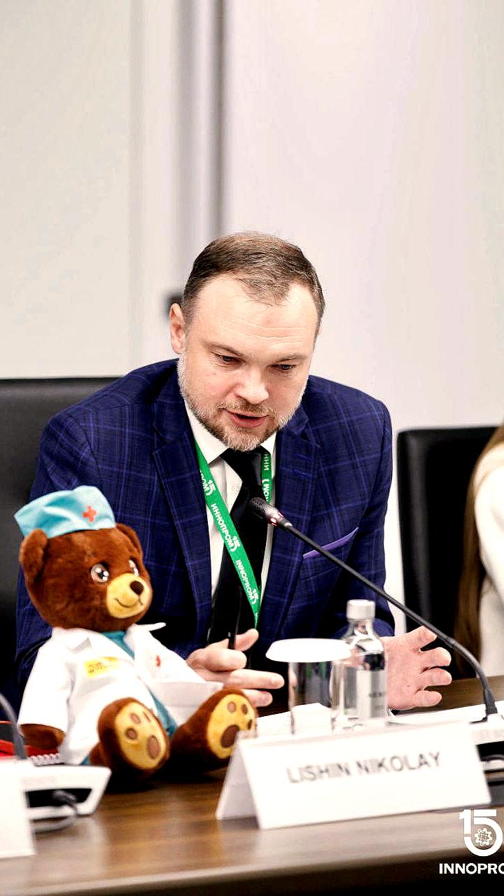 Обсуждение трендов и поддержки индустрии детских товаров на ИННОПРОМ 2023