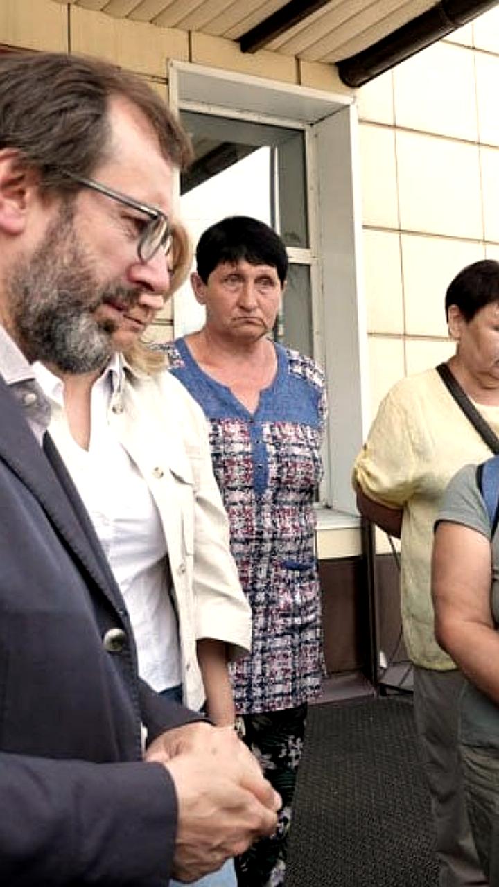 Дополнительные авиарейсы в Тофаларию: депутаты и губернатор обсуждают решение
