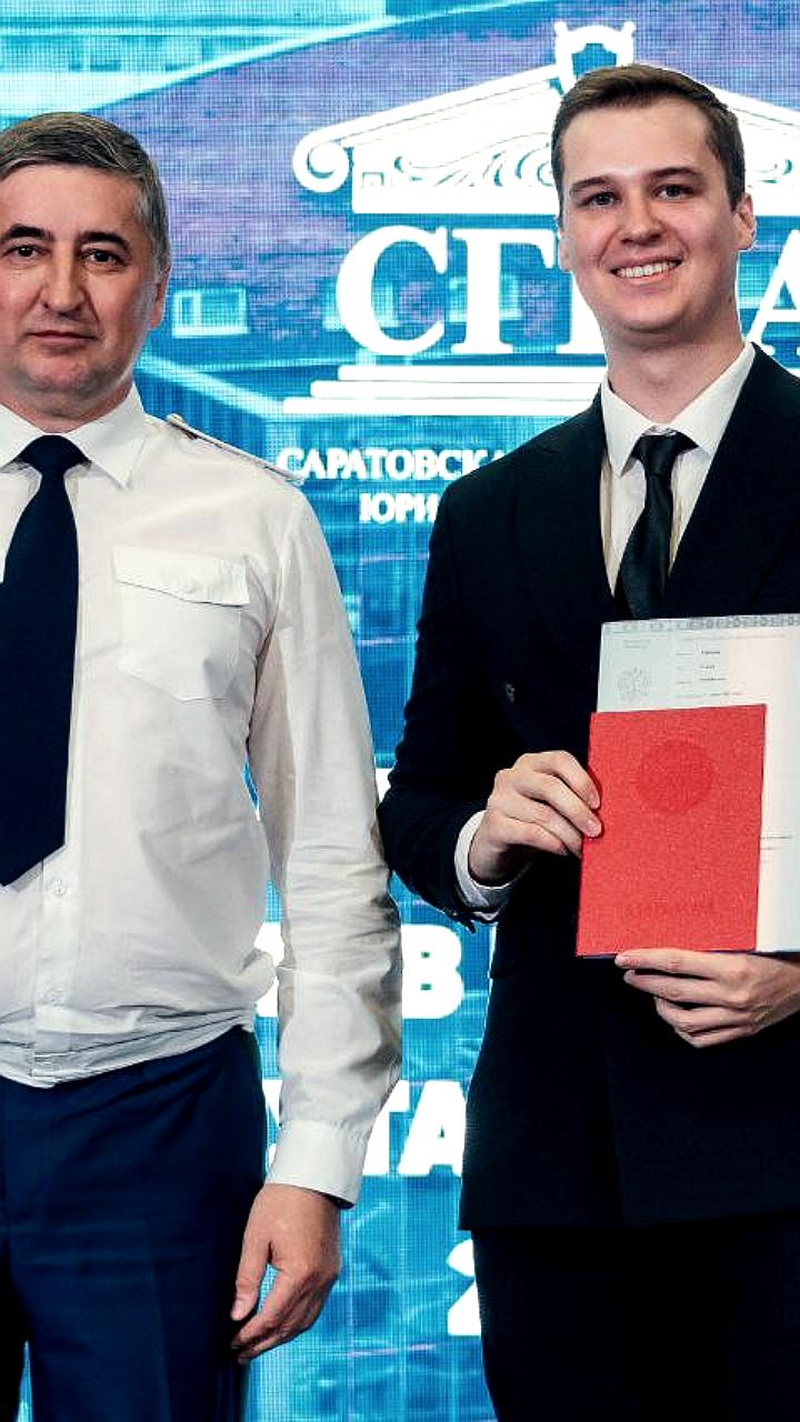 Церемонии вручения дипломов в МГИМО и Крымском юридическом институте