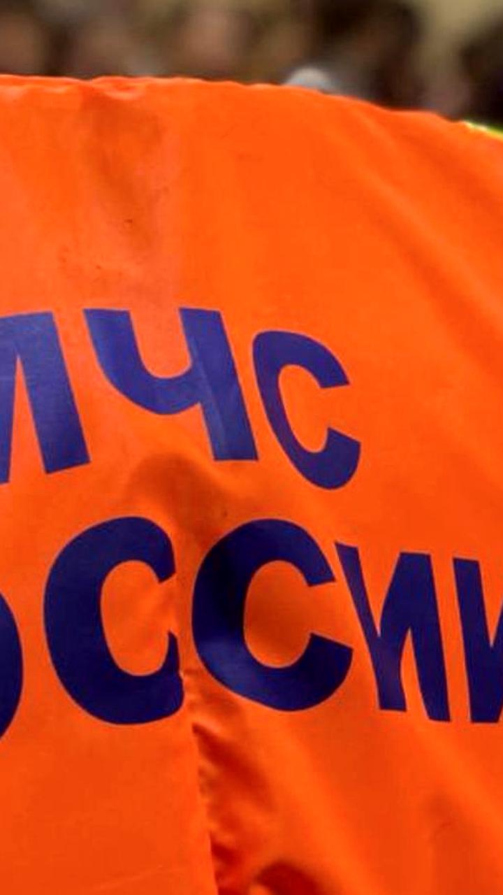 Спасатели обучают детей безопасному поведению на воде в лагере «Альбатрос»