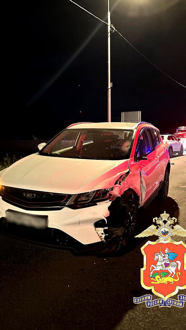 ДТП на М-7: женщина за рулем Mazda столкнулась с грузовиком, погиб 13-летний пассажир
