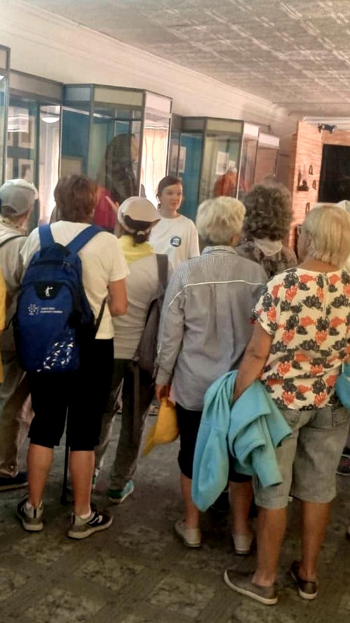 Парламентские делегации и Федерация северной ходьбы отмечают важные юбилеи восхождением на горные вершины