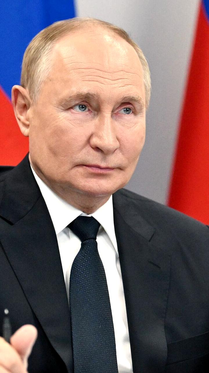 Путин подчеркивает необходимость суверенитета России для международного признания