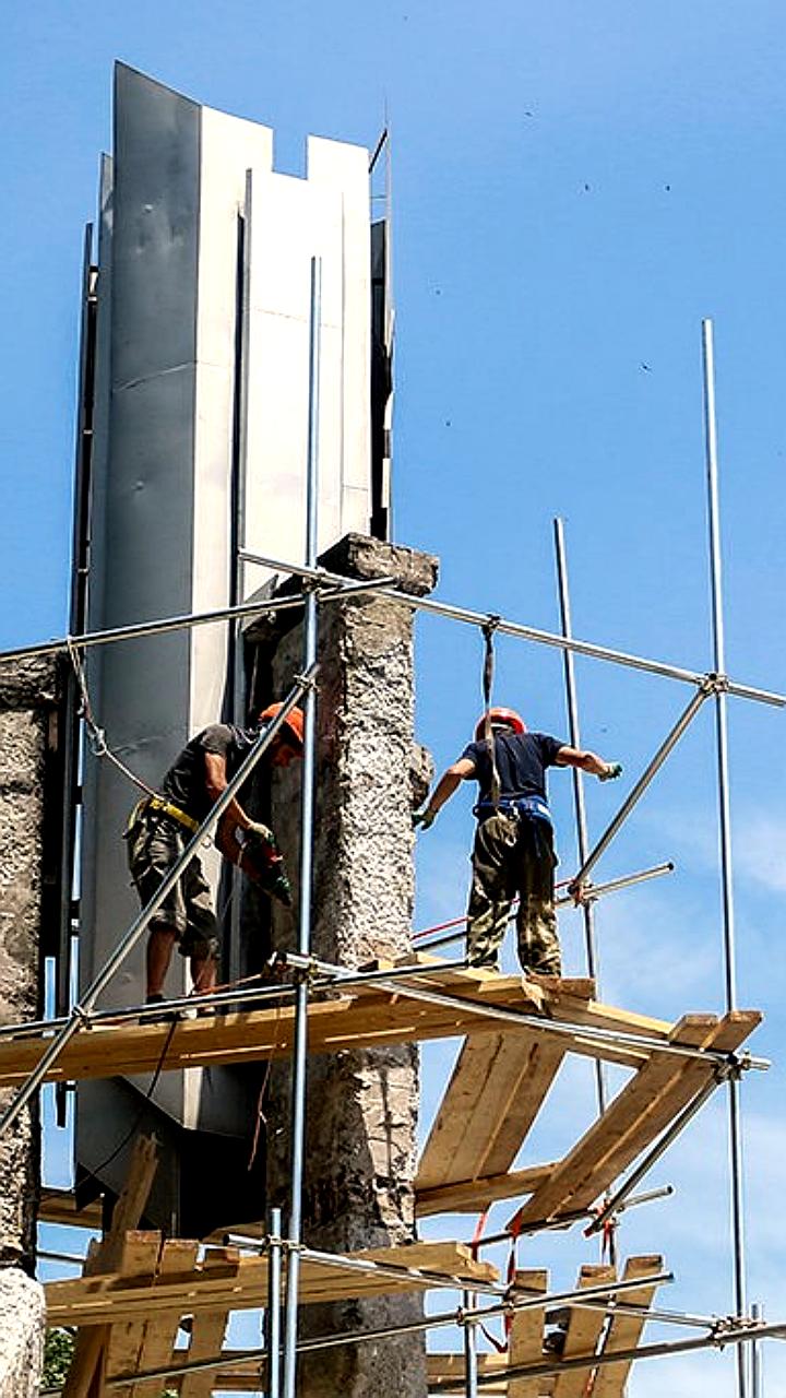 В Оконешниковском районе началась реконструкция мемориала к 80-летию Победы