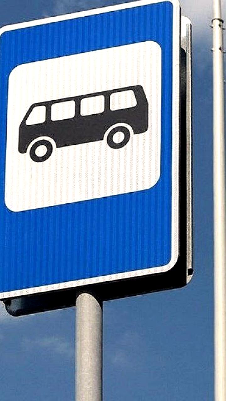 В Челябинске продолжается ямочный ремонт дорог с изменением схемы движения