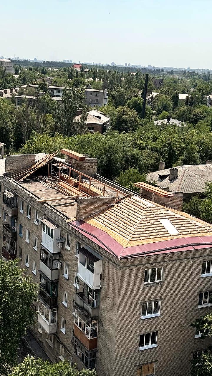 Восстановление крыш жилых домов в Ясиноватой и Городокском районе завершено
