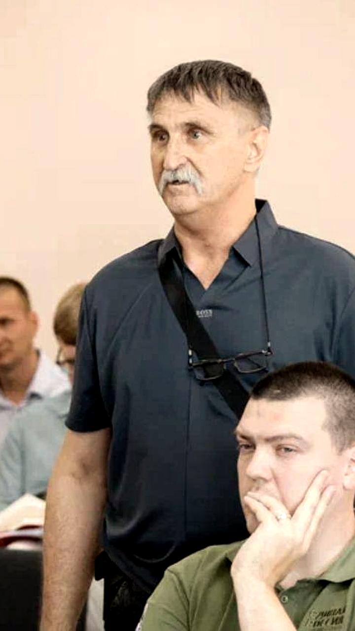 В Токмаке продолжается восстановление жилья после атаки: 80 человек остаются без крова