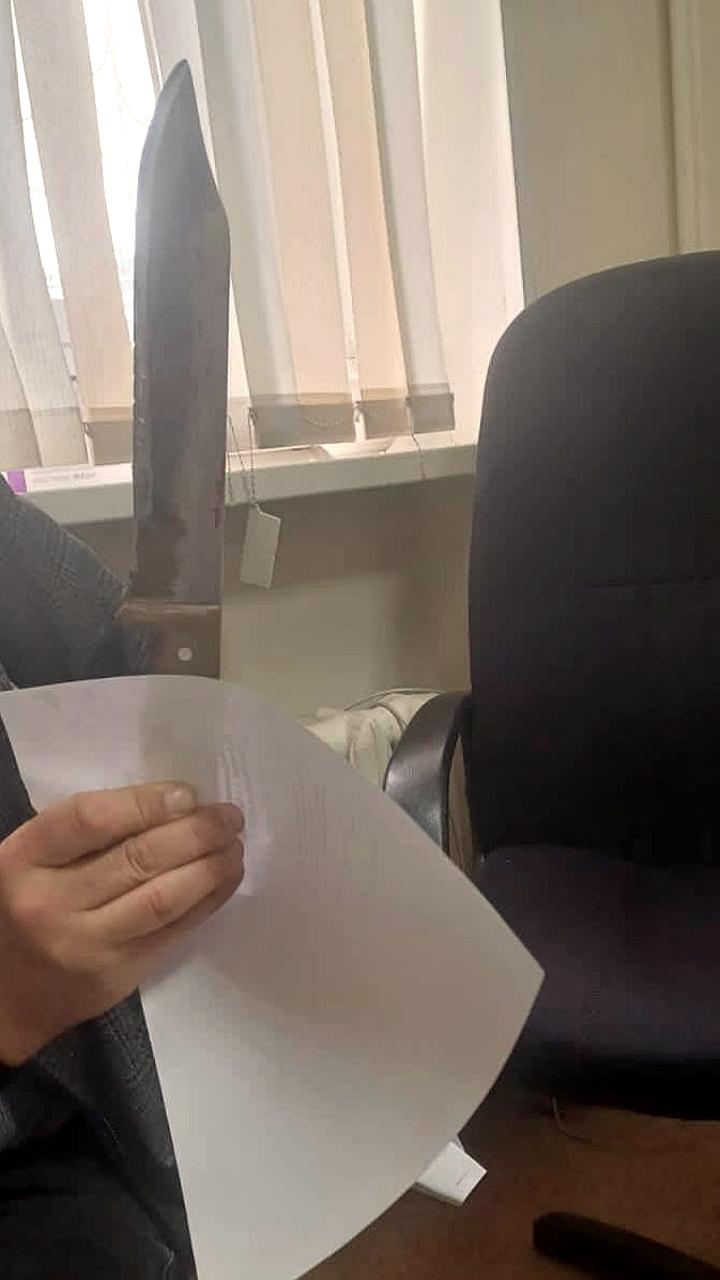Мужчина с психическим расстройством попытался напасть на работника птицефабрики в Емельяновском районе