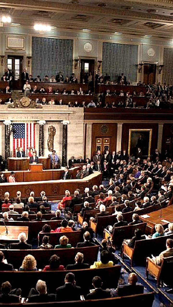 Сенат США одобрил законопроект о сокращении финансирования на 9 миллиардов долларов