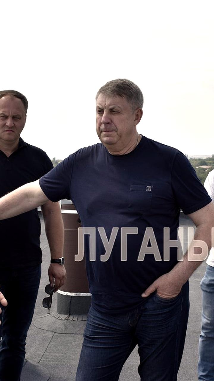 Губернатор Брянской области Александр Богомаз проверил ход ремонта кровель в Брянке