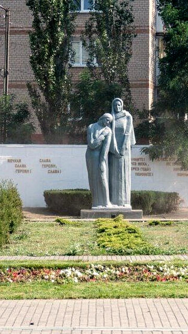 Благоустройство Братского кладбища в Мелитополе завершено