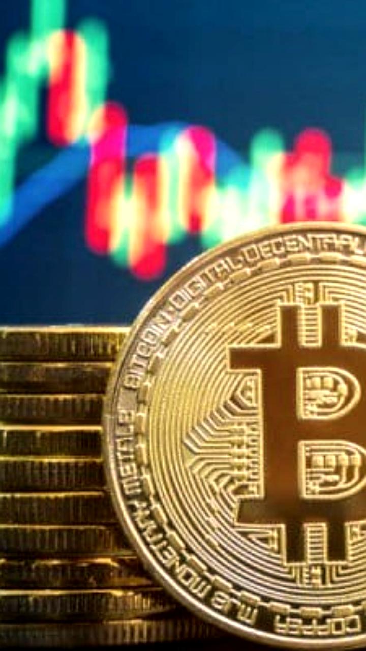 Крипторынок достиг рекорда в $4 трлн благодаря росту Ethereum и XRP