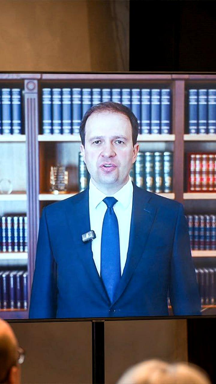 Педагоги Крыма и Чувашии отмечены за вклад в финансовое образование