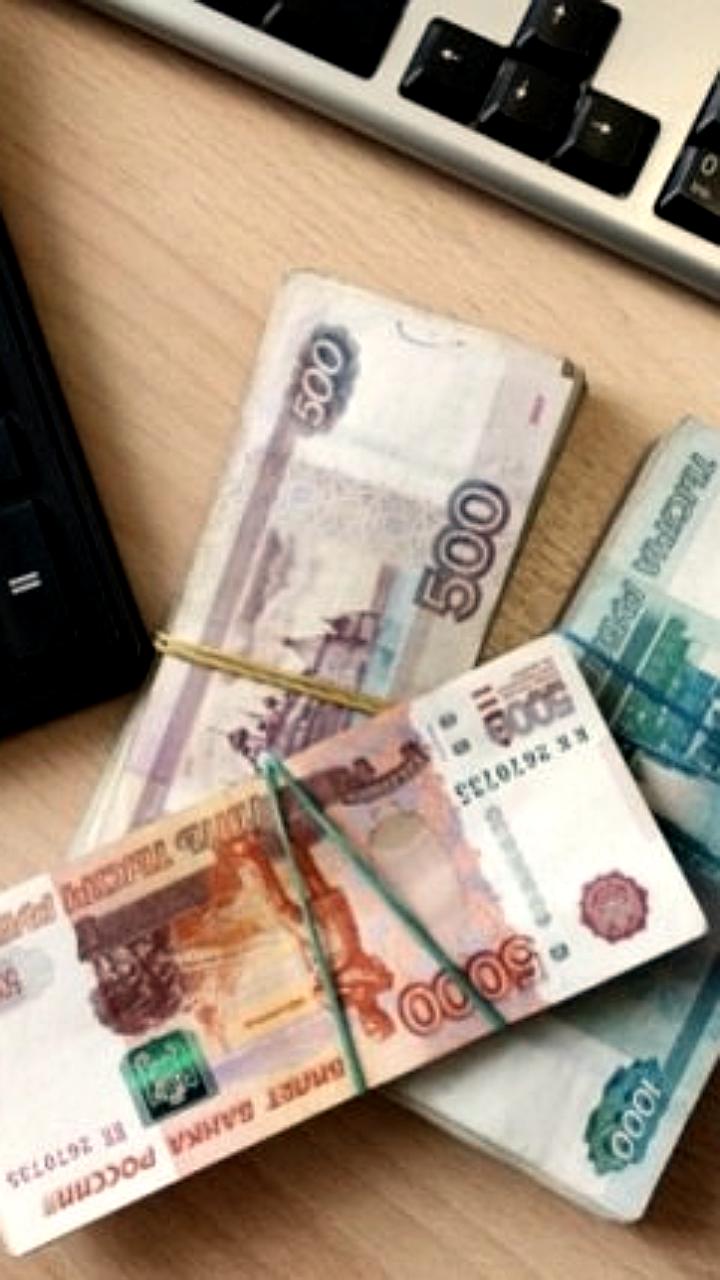Ставки по автокредитам в России достигли рекорда в 13,6% в июне 2025 года