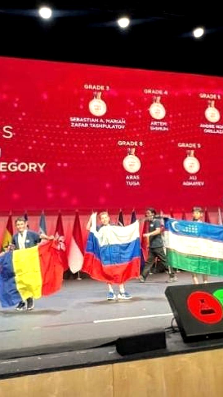 Школьники из Москвы и Новосибирска завоевали медали на международных математических олимпиадах