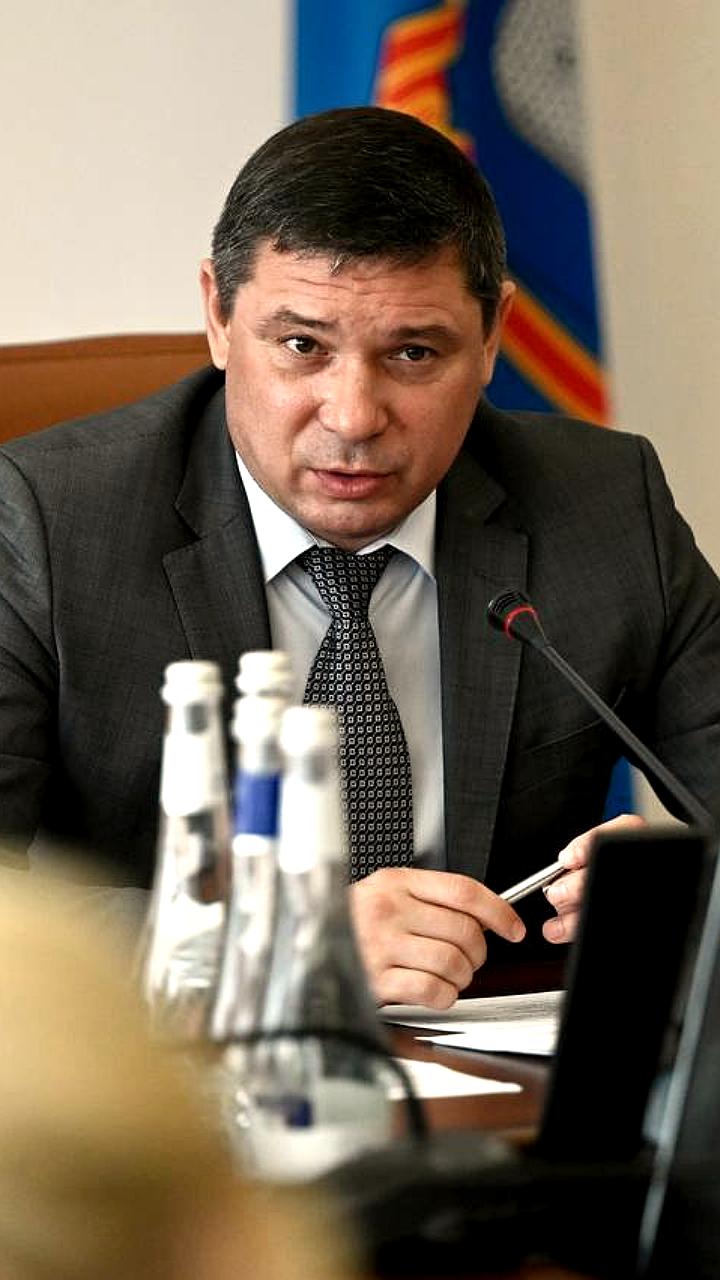 Госдума предлагает увеличить выплаты для медиков в отдаленных регионах, а Тамбовская область выделяет 1 млрд рублей на зарплаты бюджетникам