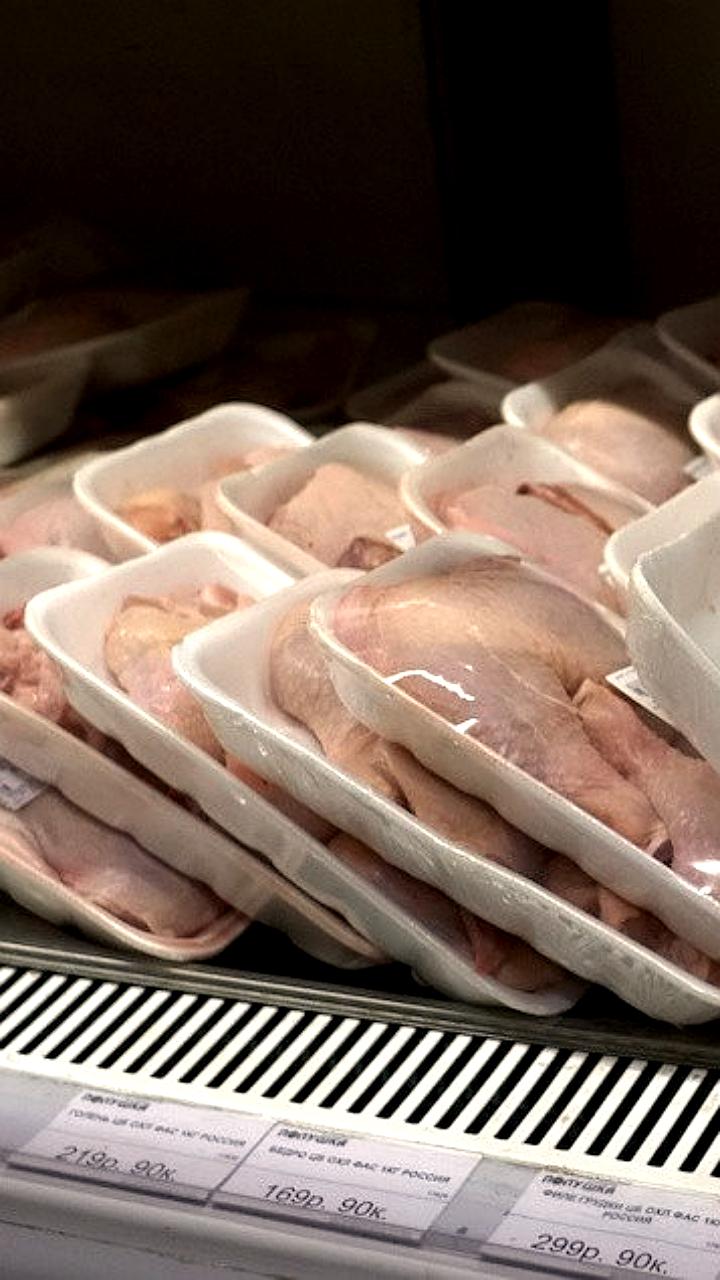 Эксперты предупреждают: мытье курицы перед готовкой увеличивает риск заражения