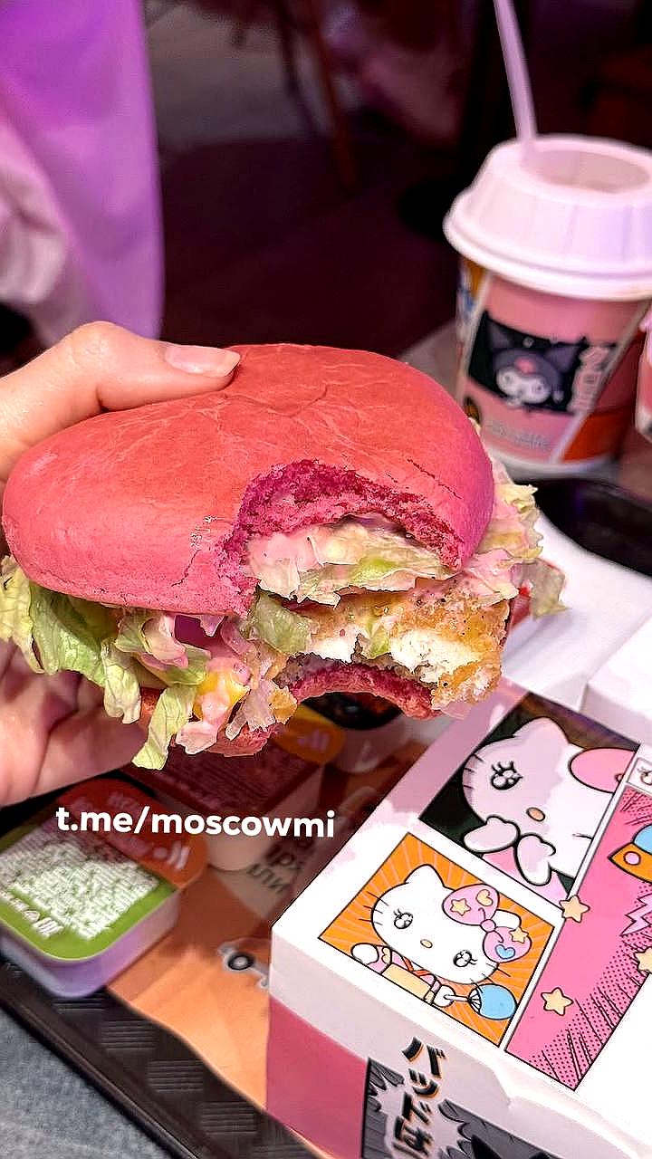 Депутат Милонов призывает запретить розовые бургеры Hello Kitty из-за опасений о здоровье детей