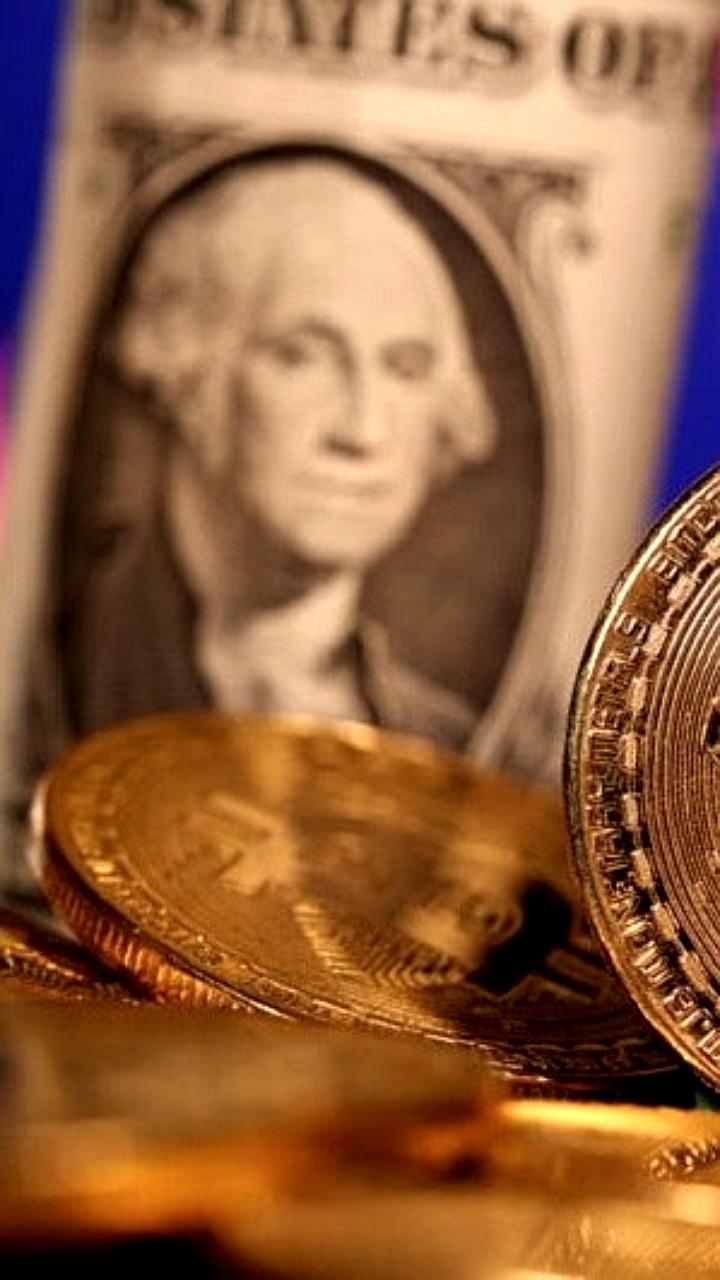 Биткоин на пороге прорыва: аналитики предсказывают рост до $140,000