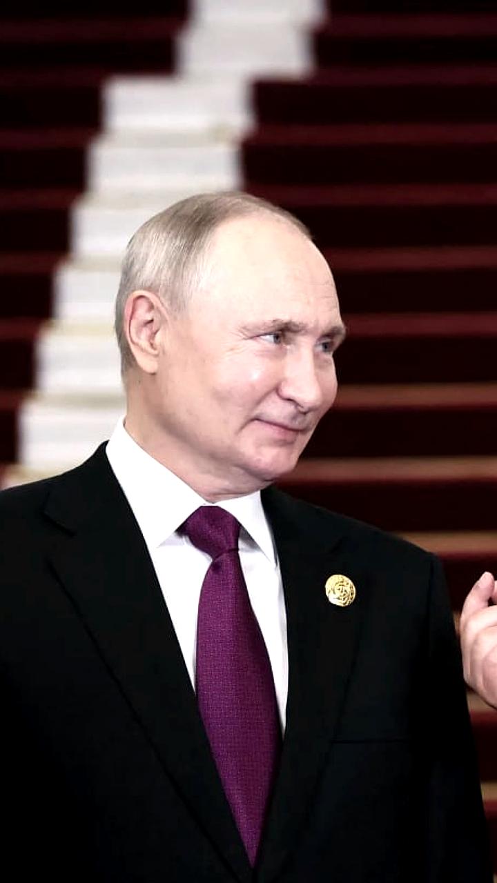 Китай выражает поддержку России, осуждая новые санкции ЕС