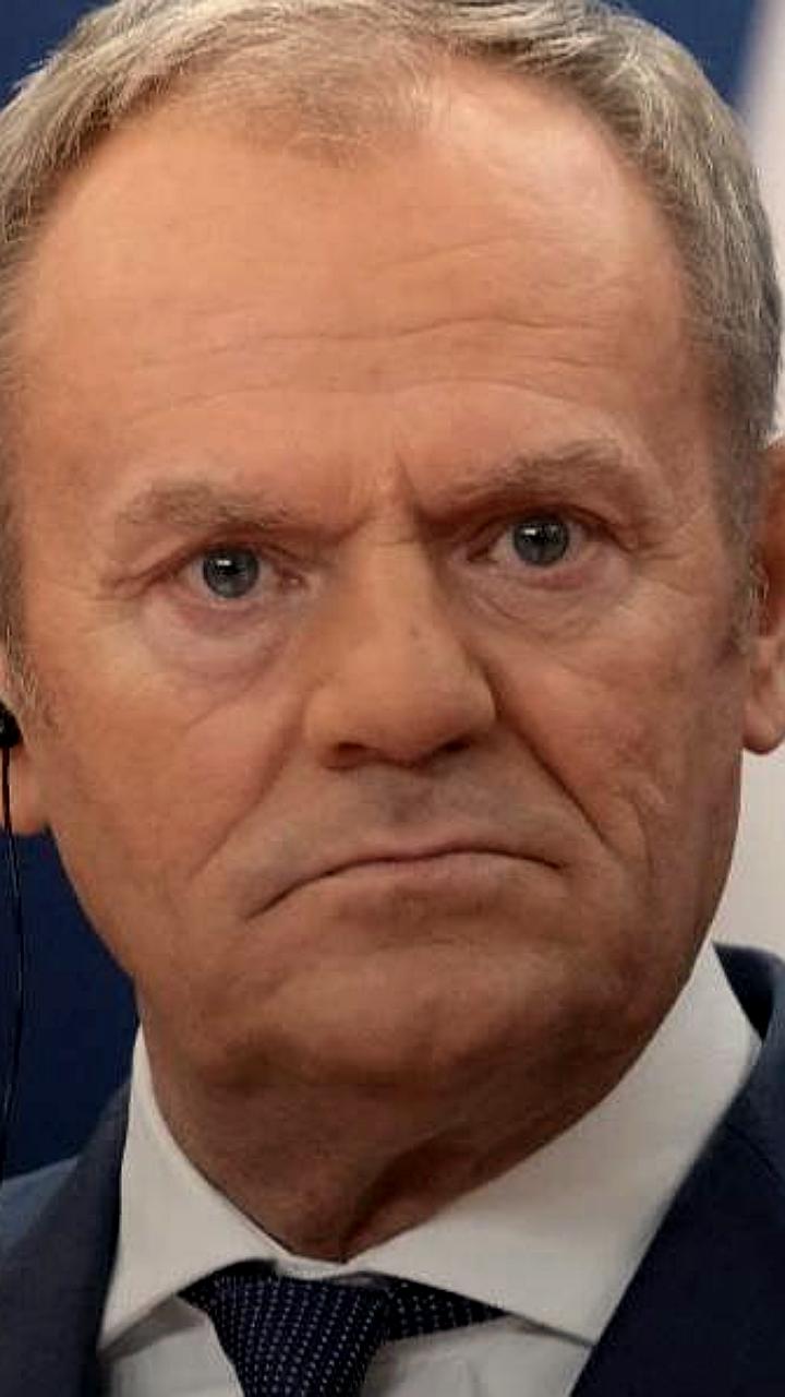 Туск представил обновленный состав правительства Польши