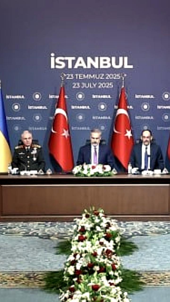 Мединский: Встреча лидеров РФ и Украины требует глубокой подготовки