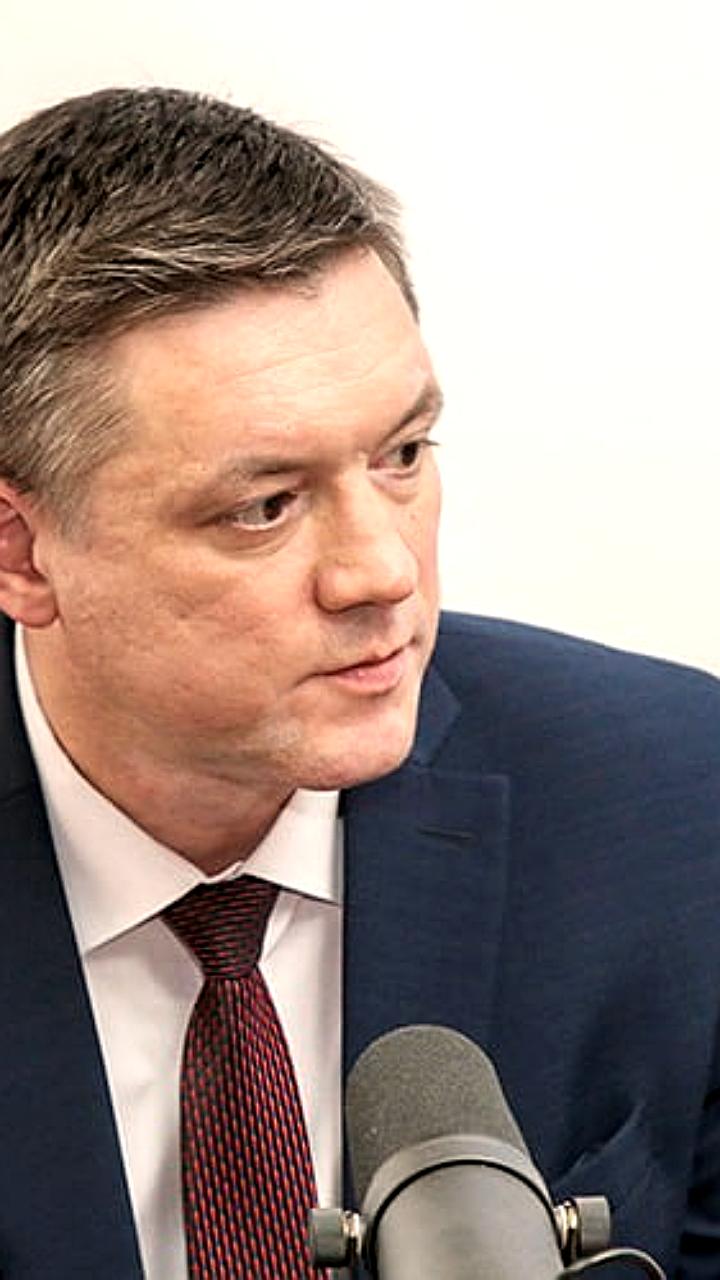 Увольнение главы Советского района Новосибирска Дмитрия Оленникова перед выборами