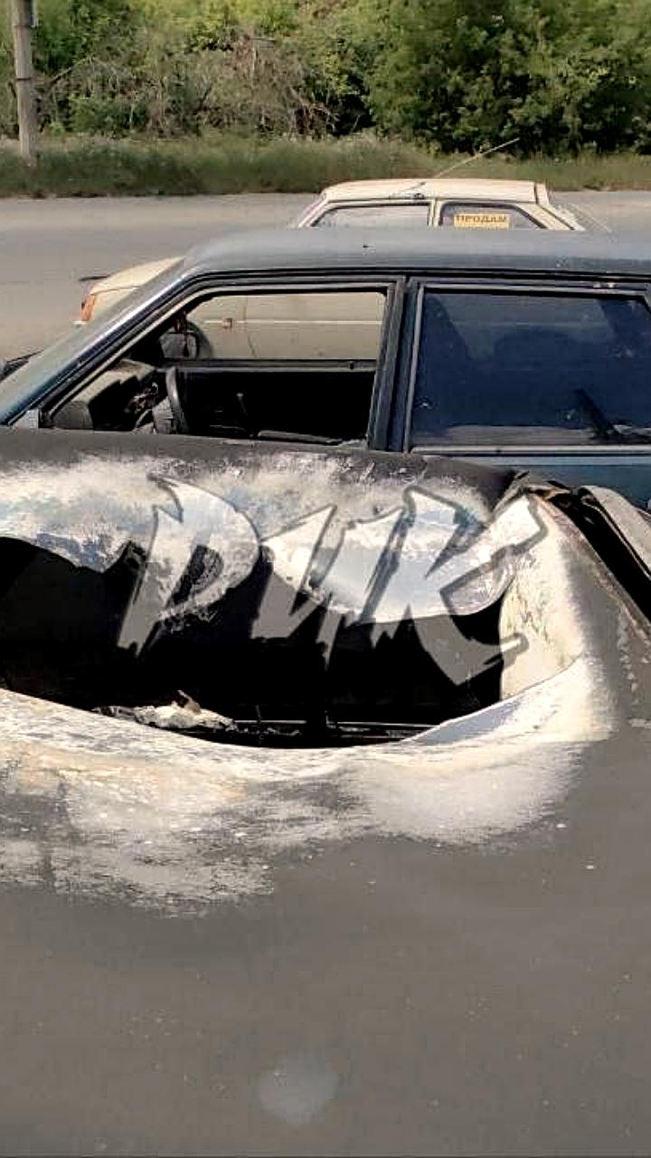 Атака беспилотника на гражданский автомобиль в Горловке: пострадавшая женщина
