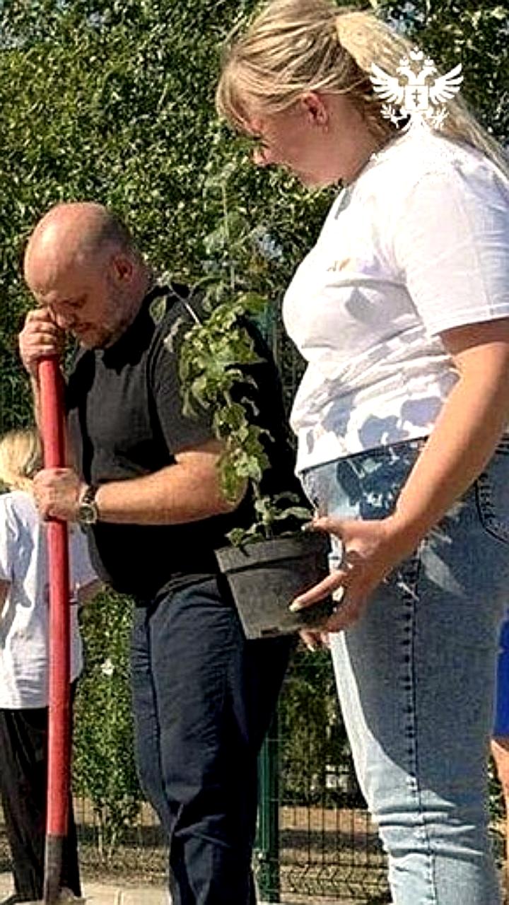 В Херсонской области высажена аллея цветов в память о погибших детях