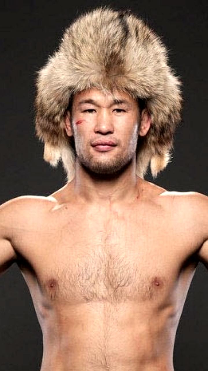 Супруга бойца UFC Шавката Рахмонова попала в ДТП в Казахстане
