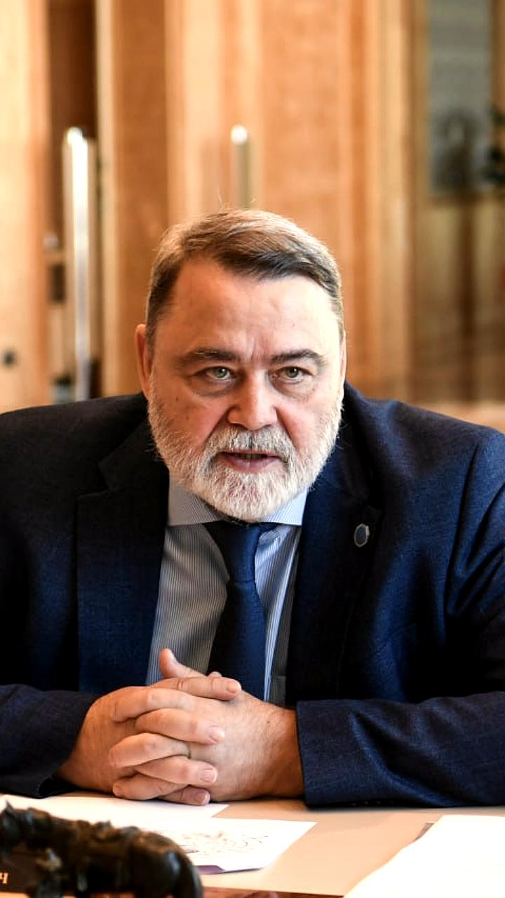 Рустам Минниханов и Игорь Артемьев подписали соглашение о сотрудничестве для развития торговли в Татарстане
