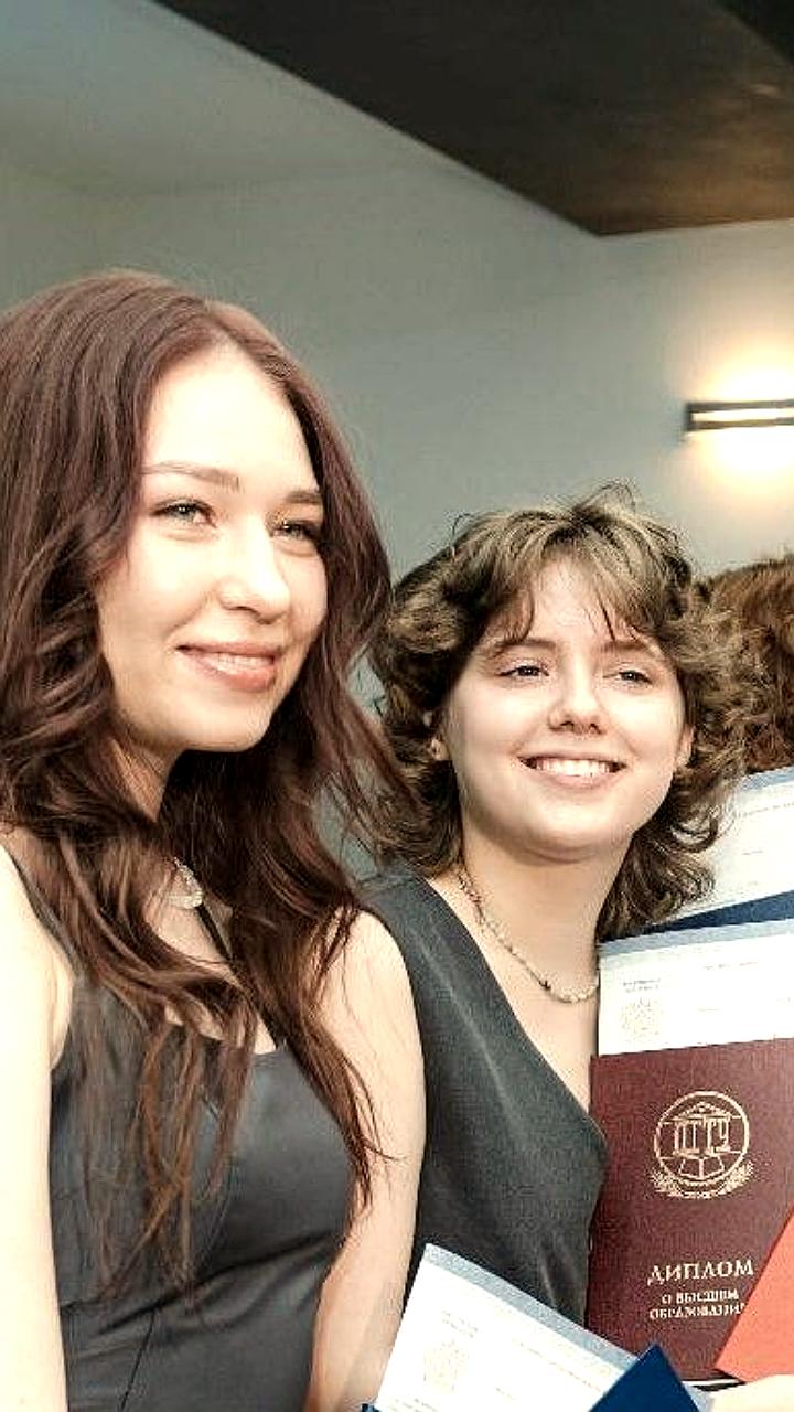 Губернаторы Русских и Ситников инициируют новые меры поддержки семей в Ульяновской и Костромской областях