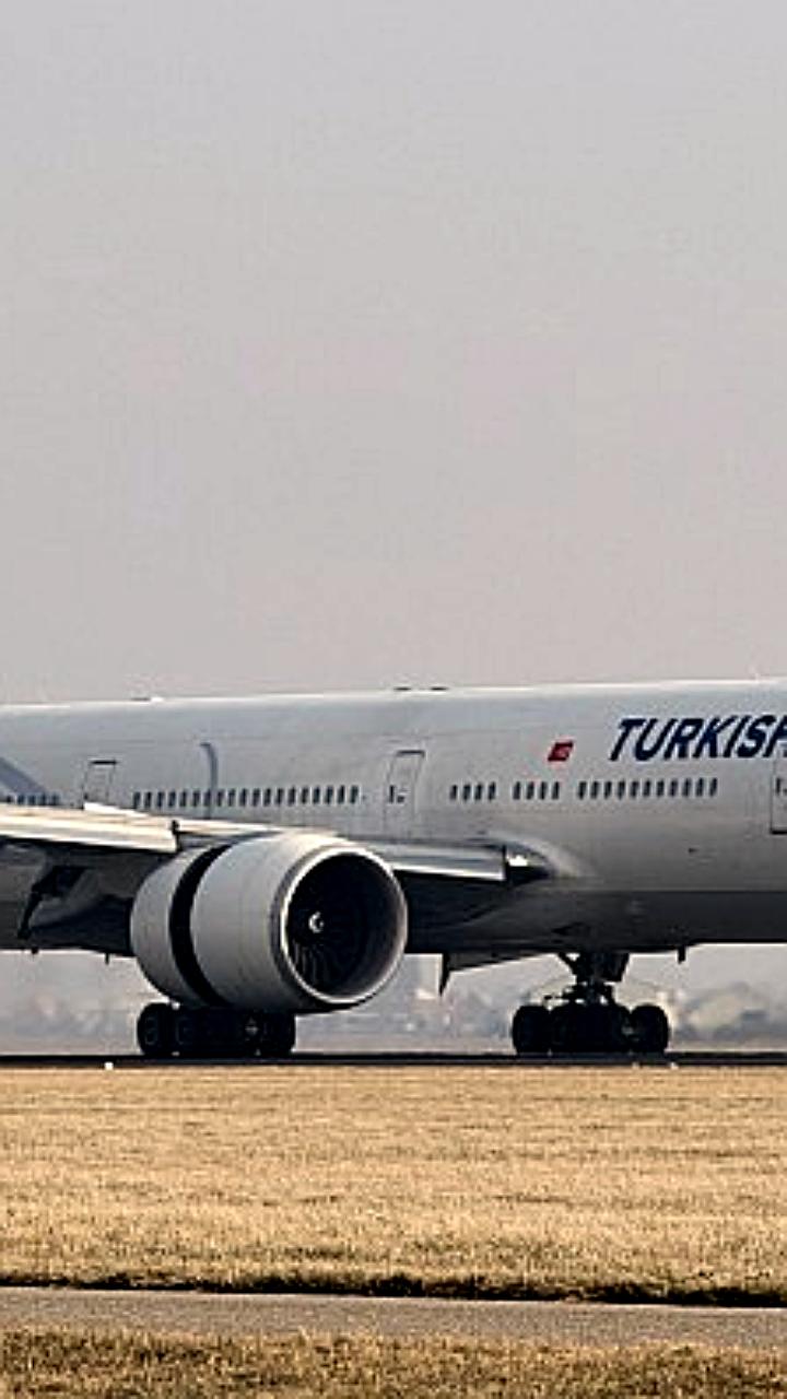 Эвакуация пассажиров Boeing 777 Turkish Airlines в Анталье после возгорания