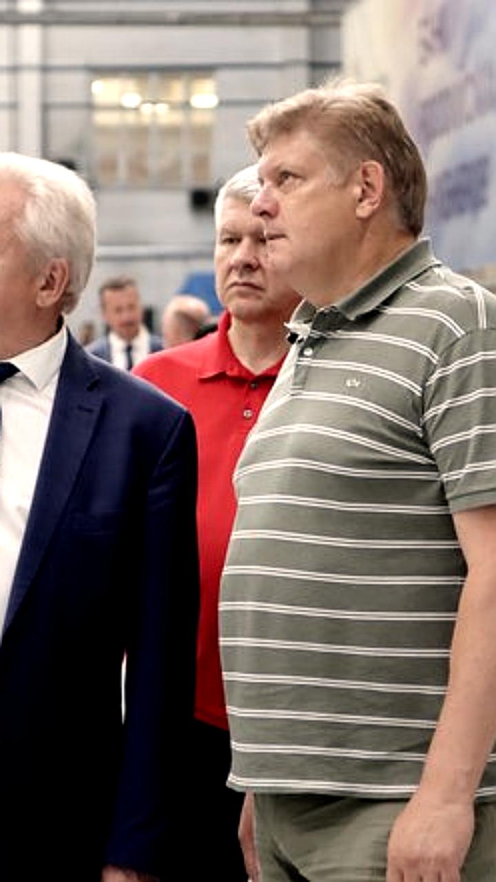 Губернаторы Калужской области и Хабаровского края обсуждают развитие авиационной отрасли