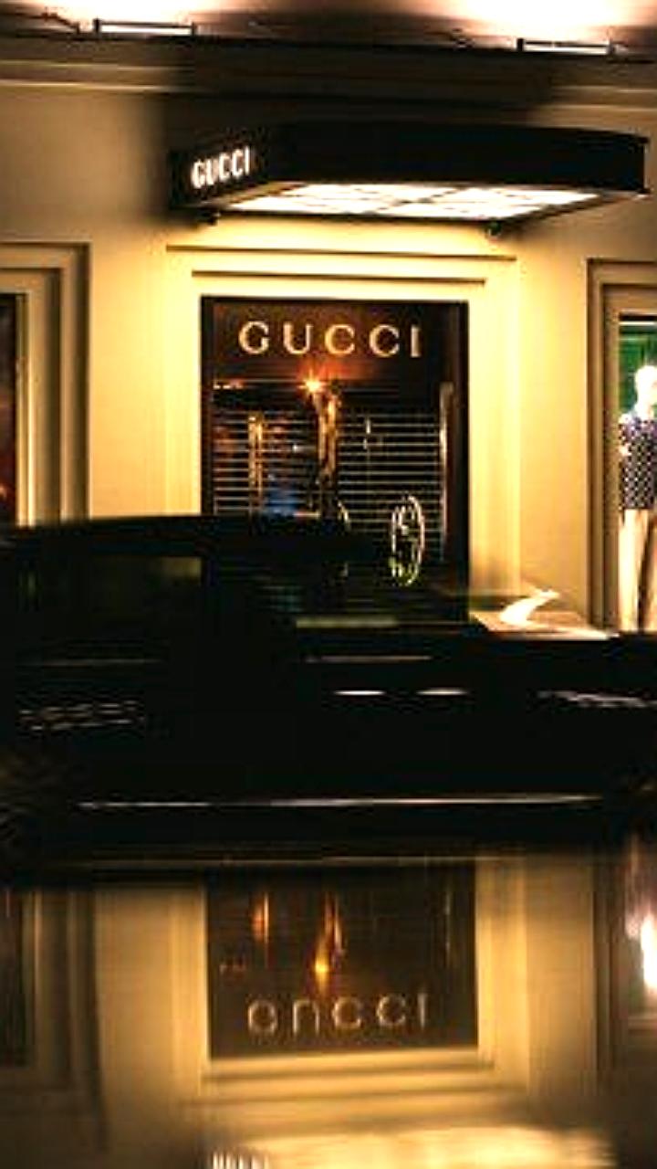 Продажи Gucci снижаются на 25% в II квартале 2025 года на фоне изменений в руководстве