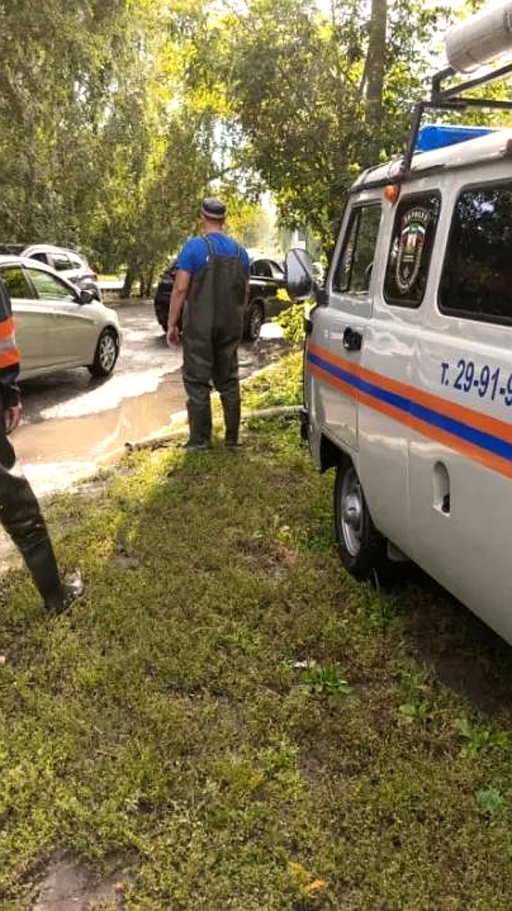 Барнаул восстанавливается после сильных осадков: устранение последствий продолжается