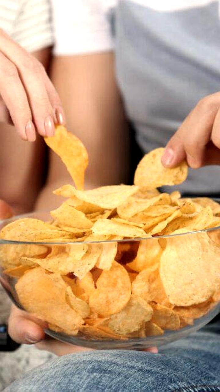 Ультраобработанные продукты вызывают зависимость, сопоставимую с наркотиками, утверждают ученые