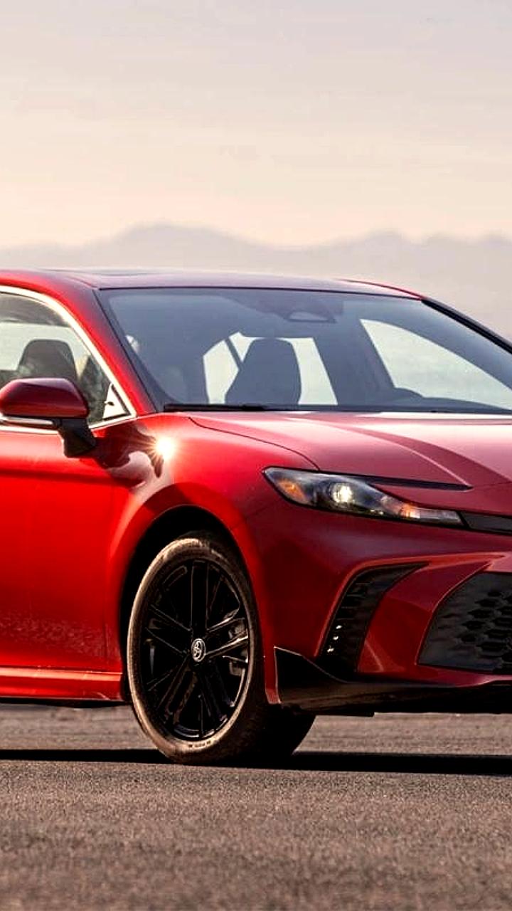 Рост производства и продаж автомобилей в Китае и рекорды Toyota в первой половине 2025 года