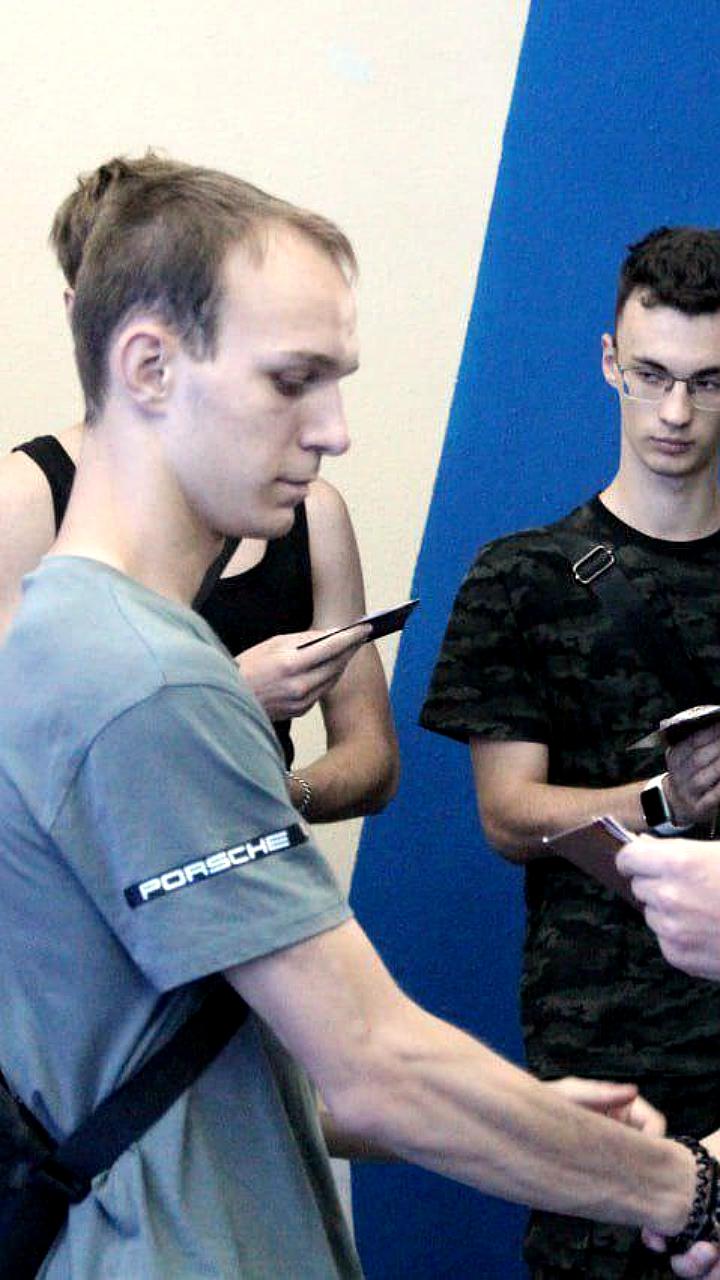 В Мелитополе вручены первые знаки отличия ГТО школьникам Запорожской области